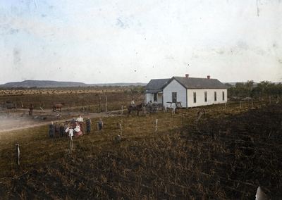 Restored and colorized (AI-assisted); faces are the original photo, colours are a best guess. Bowles family homestead near Potosi, Texas.
