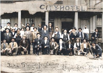 Hooper Van Caffey — AI-restored; colour is a best guess — Confederate veterans' camp at Elgin, May 1901, Elgin, Bastrop County, Texas